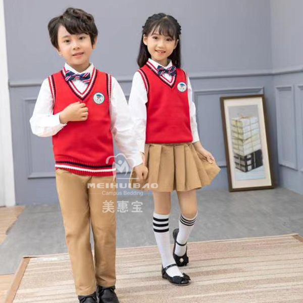 幼儿园园服定制选用什么面料好呢？幼儿园园服颜色该怎样选择?