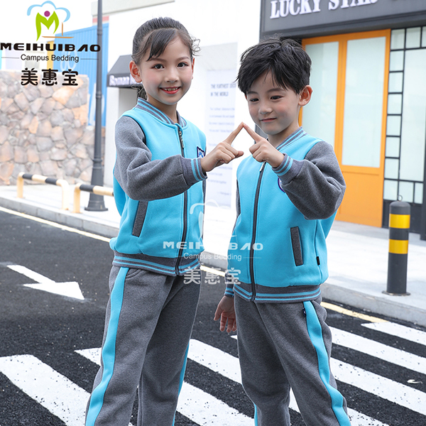 秋季幼儿园校服何时定制？